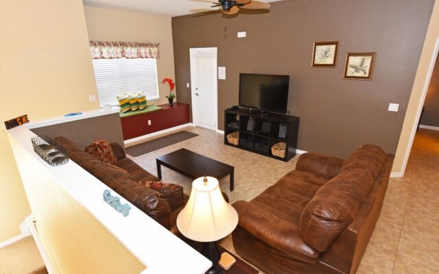 Oakwater Resort 2816