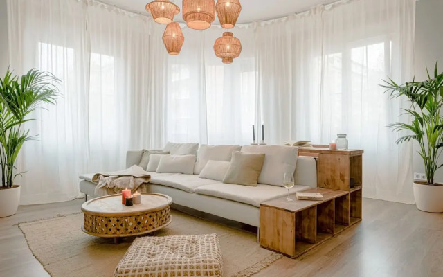 Sumatra - 3 Bedrooms and Terrace in Castellana