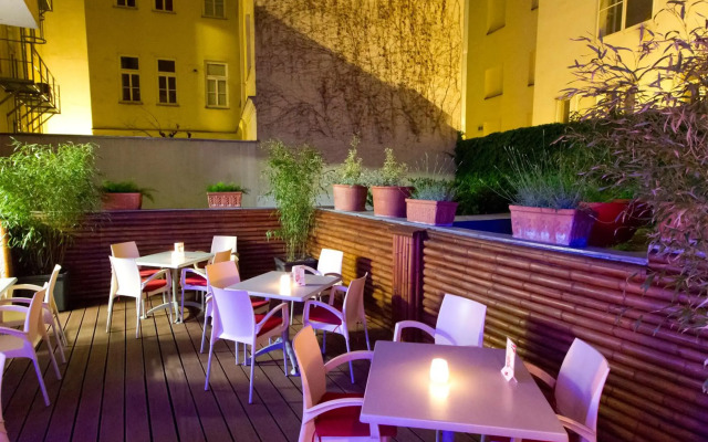 Hotel Boltzmann