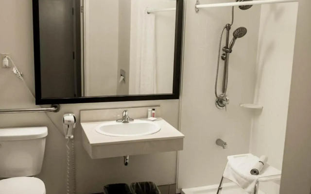 Travelodge Suites by Wyndham Moncton