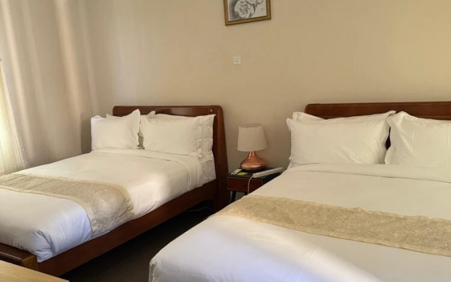 Eleganciana Lodges Ltd