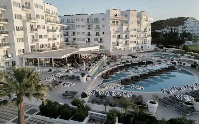 King Jason Protaras - Designed for Adults By Louis Hotels