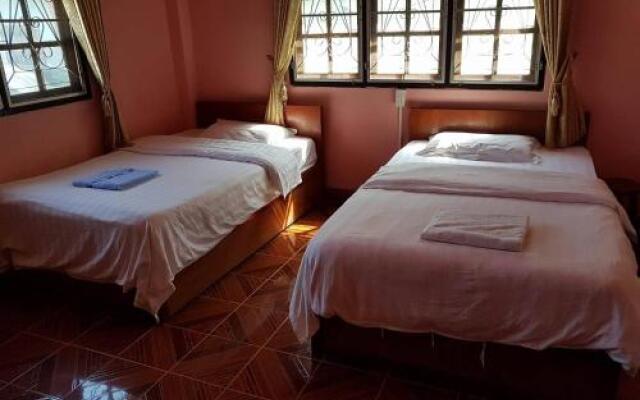 Saynakhone Guesthouse