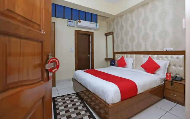 OYO 16761 Rk Regency