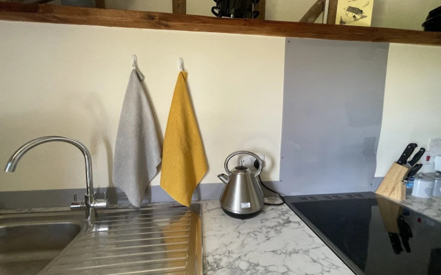 The Cow Shed 1br-sleeps4-parking-petsok