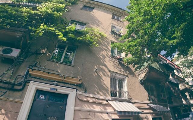 Apartment near Opera Theater