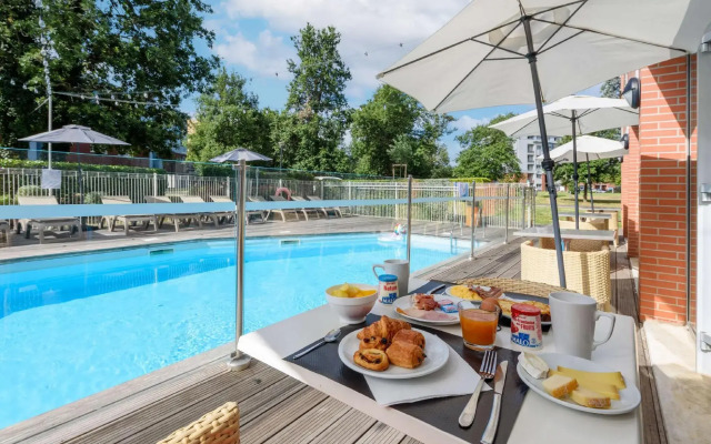 Zenitude Hôtel-Résidences Toulouse : Le Domaine de Lardenne 3*