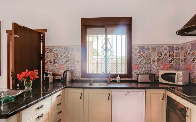 Luxurious Villa in Vejer de la Frontera With Swimming Pool