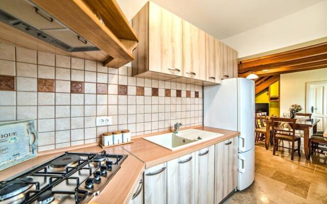 Charming Villa Only 10 Minutes Drive From the sea