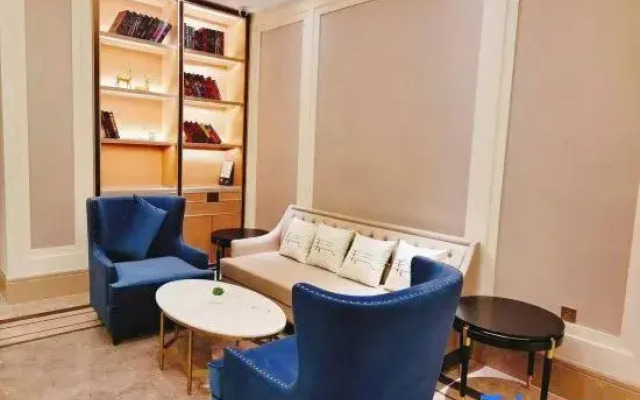 Vienna Hotel Chongqing West Station Square