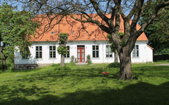 Luxurious Apartment in Steffenshagen with Garden