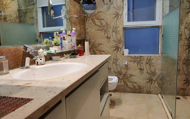 Room in Condo - 'mount View Double-bed' By Aparna Bienvenue !