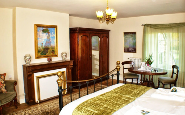 Normandy Getaways at Mis Harand