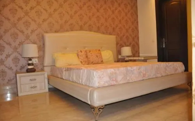 7 Suites