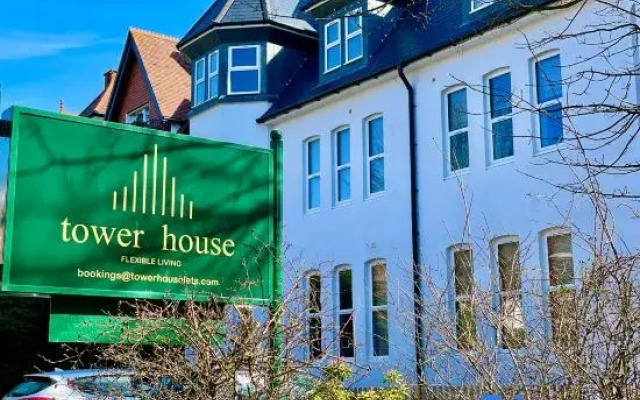 Gorgeous Family 2-Bed Apt w/ Free Gym & Parking