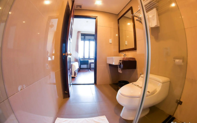 Chu Hotel