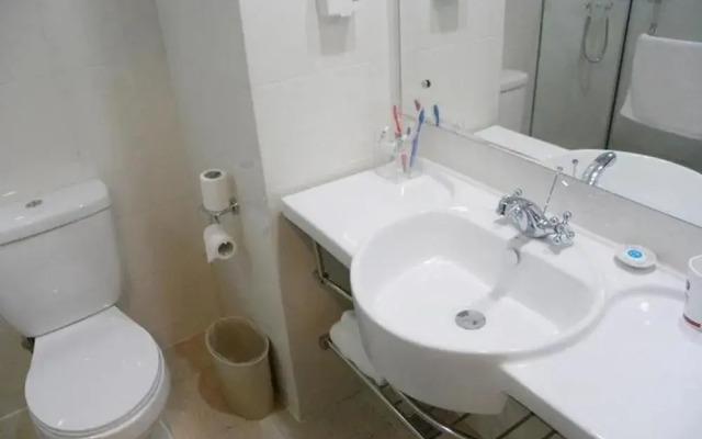 Hanting Express Taian Railway Station