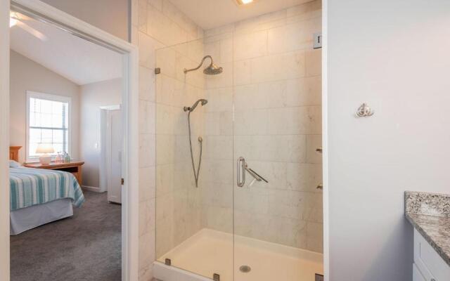 Sea Glass by Oak Island Accommodations