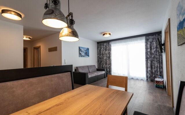 A CASA Rubin Chalet & Studio Resort