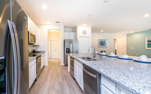 Solterra - 6112 Broad Oak Drive