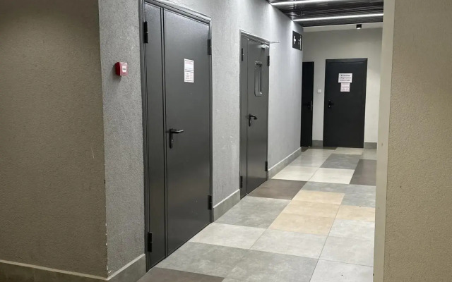 Apartments on Oboronnaya 102B street