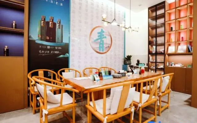 Bowen Holiday Hotel – Restaurant – Enshi Prefecture