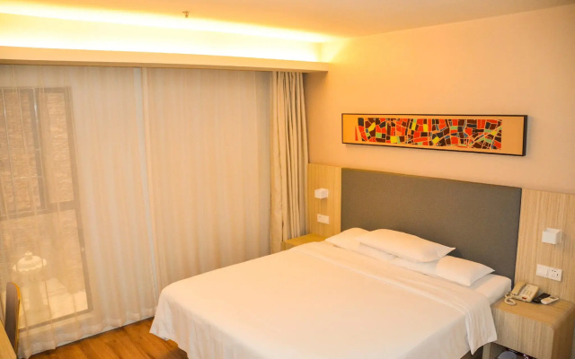 Hanting Hotel Chongqin Chenjiaping Metro Station
