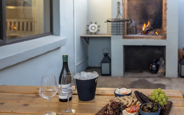 Stunning Modern Beach House in Velddrif