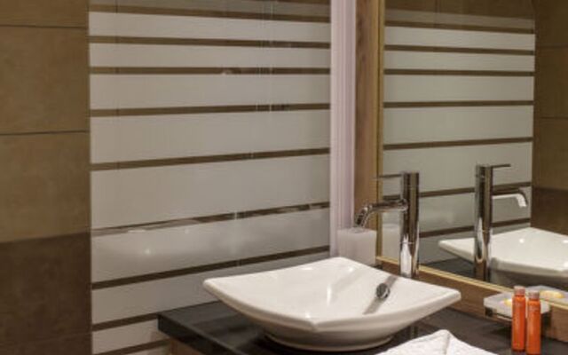 CGH Résidence & Spa La Napoléon (MNV101)