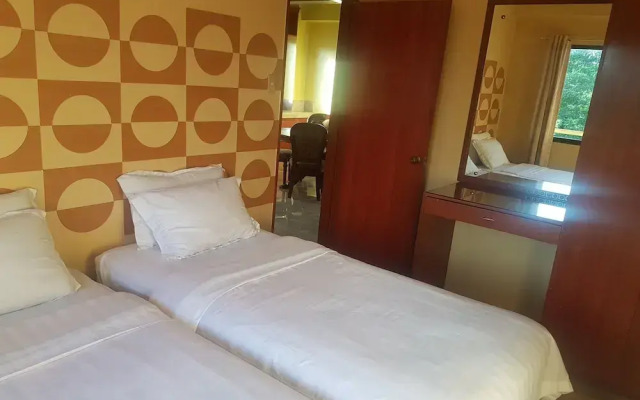 TSC Suites by Eastland Residences