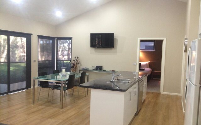 Deeluxe Riverspa Apartments