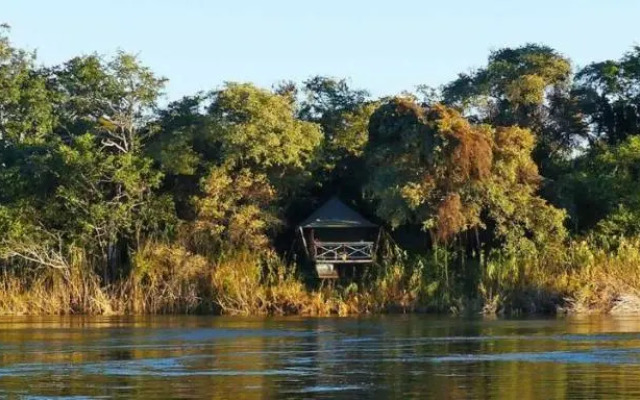 Mobola Lodge