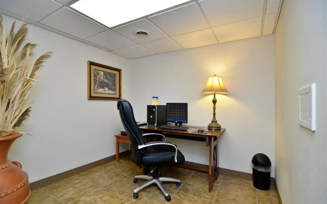 Best Western West Hills Inn