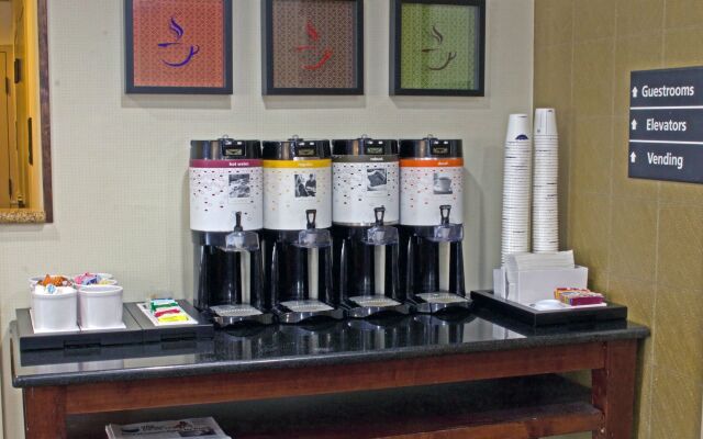 Hampton Inn Norfolk/Chesapeake (Greenbrier Area)