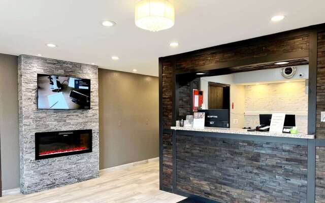 Super 8 by Wyndham Cedar Rapids