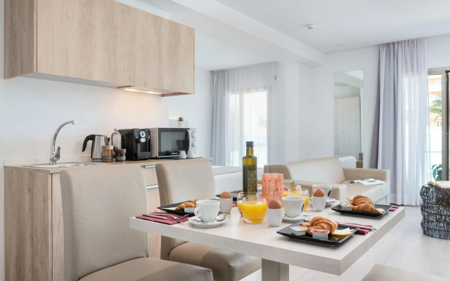Llaut Boutique Hotel
