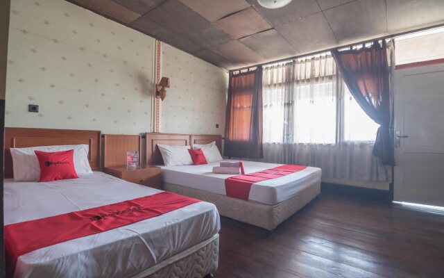 RedDoorz @ Maribaya Street