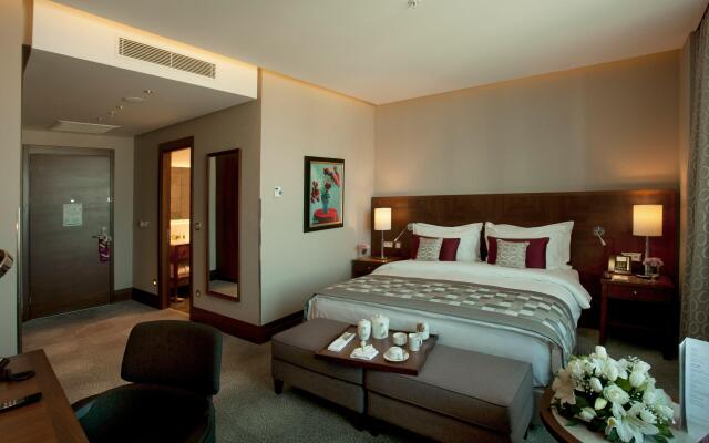 Crowne Plaza Istanbul - Oryapark by IHG