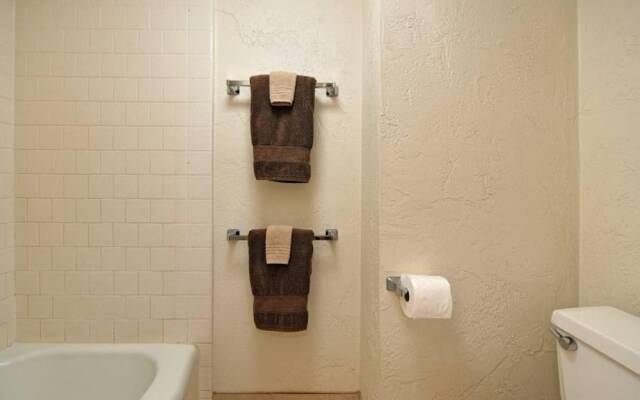 Papakea D-204 by Maui Life Realty