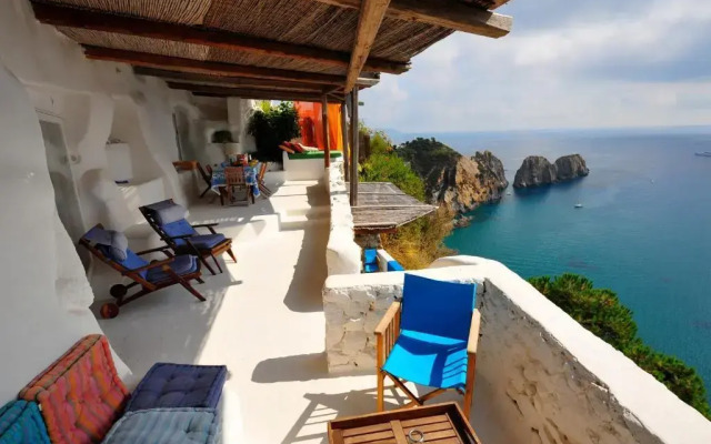 Casa Mita