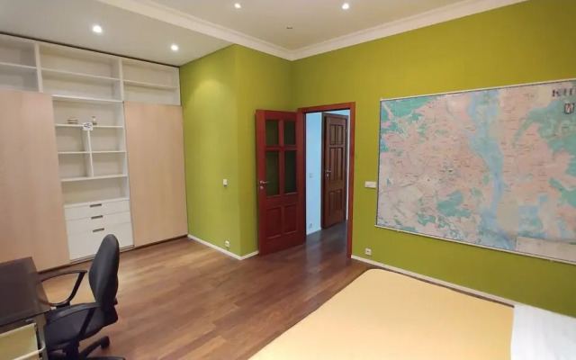 One bedroom. Luxery. 21 Khreshchatyk str. Centre