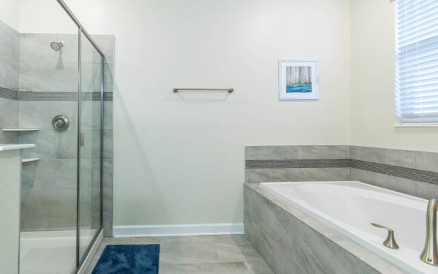 1669 Moonvalley Drive