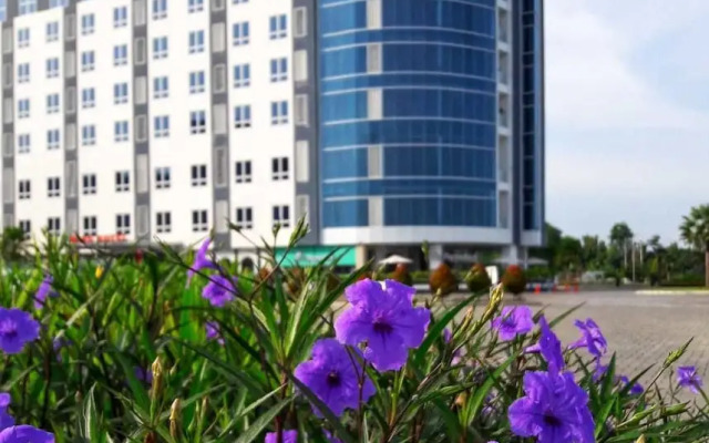 Wing Hotel Kualanamu Airport