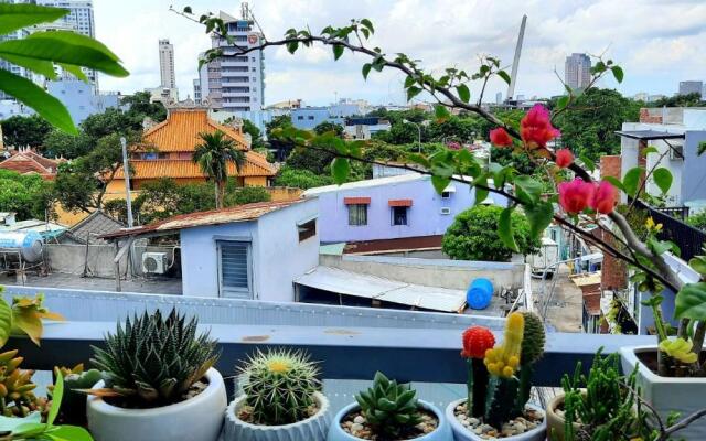 Sena home 4th-Rooftop Overlooking Danang Dragon bridge