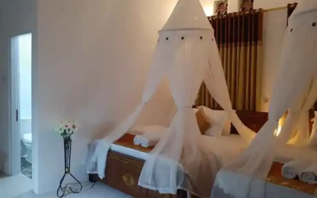 Bintang Bungalow Tour & Travel