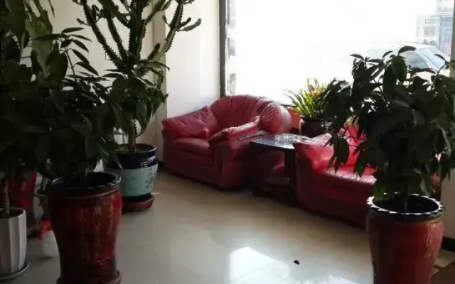 Tieling Traffic Hotel