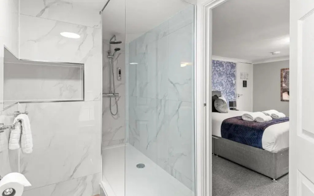 Town House Rooms