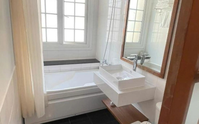 Locasis Japanese Service Apartment