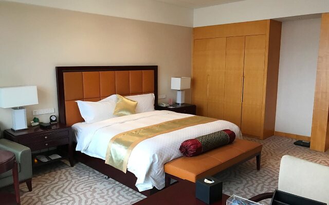 QueenSir International Hotel
