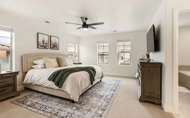 Red Rock Adventures 4 Bedroom Townhouse